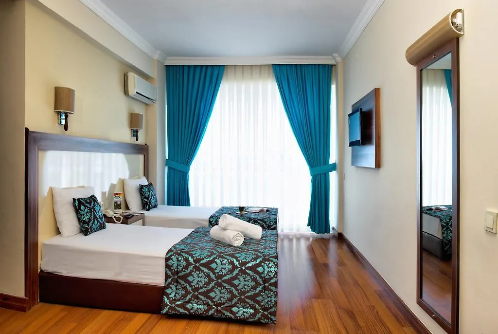 Hotel Flora Suites Soğucak