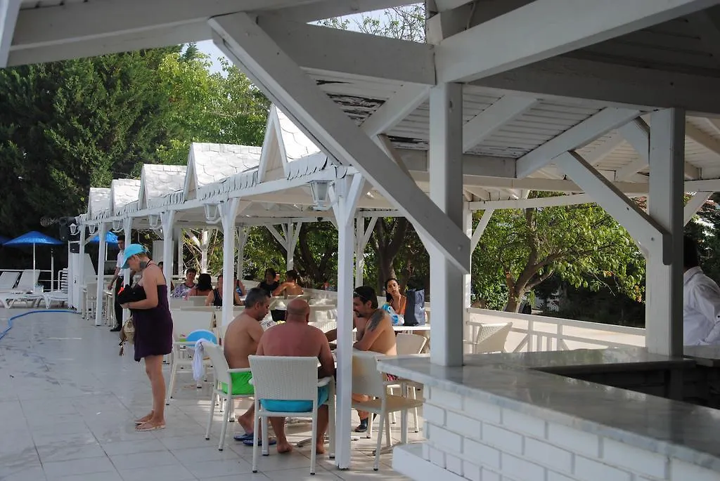 Hotel Flora Suites Soğucak